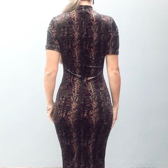 ZARA Short Sleeve Midi Dress - Picture 2 of 7